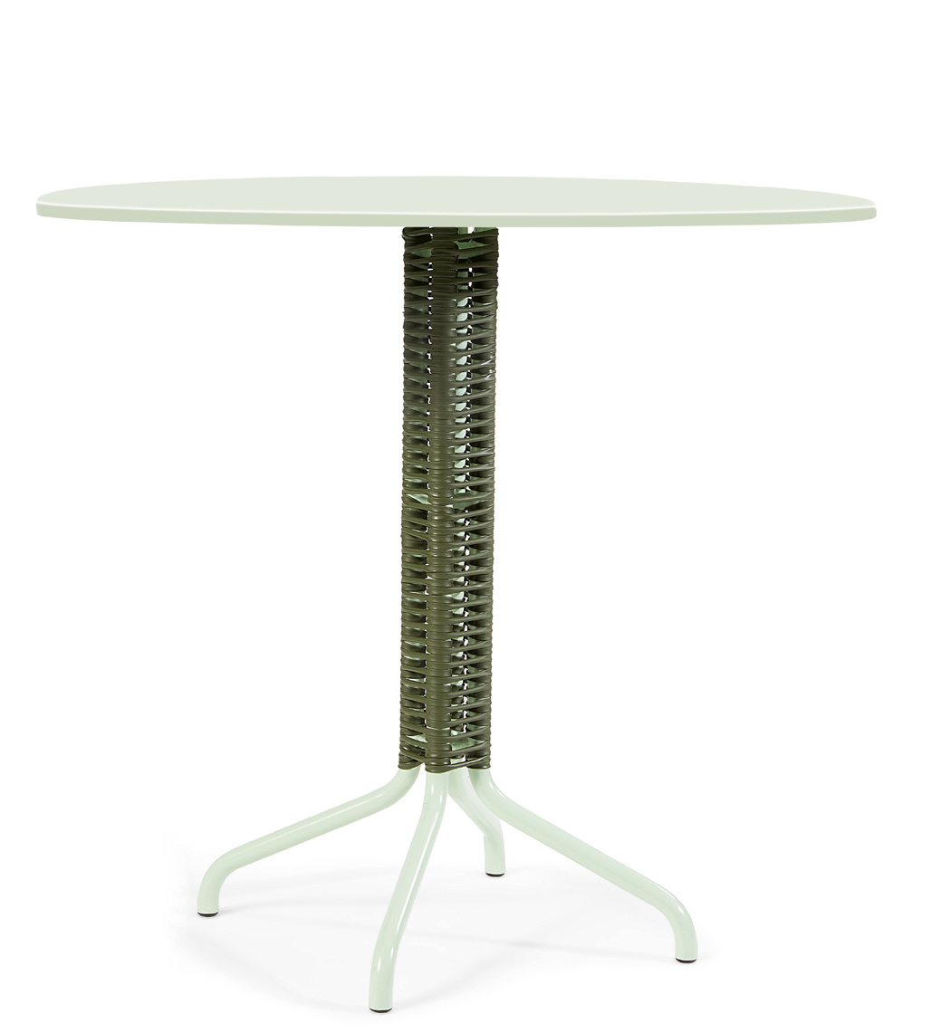 Cielo Table Outdoor: Runder Gartentisch in Pastellgrün mit olivegrünem, geflochtenem Fuß.