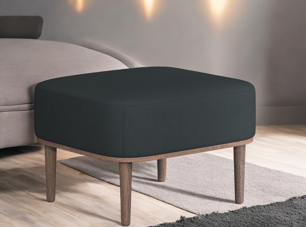 Serena Pouf in Nubbio Weiß mit dunkel gebeiztem Eichenholzgestell. Moderner Hocker für Wohnzimmer.