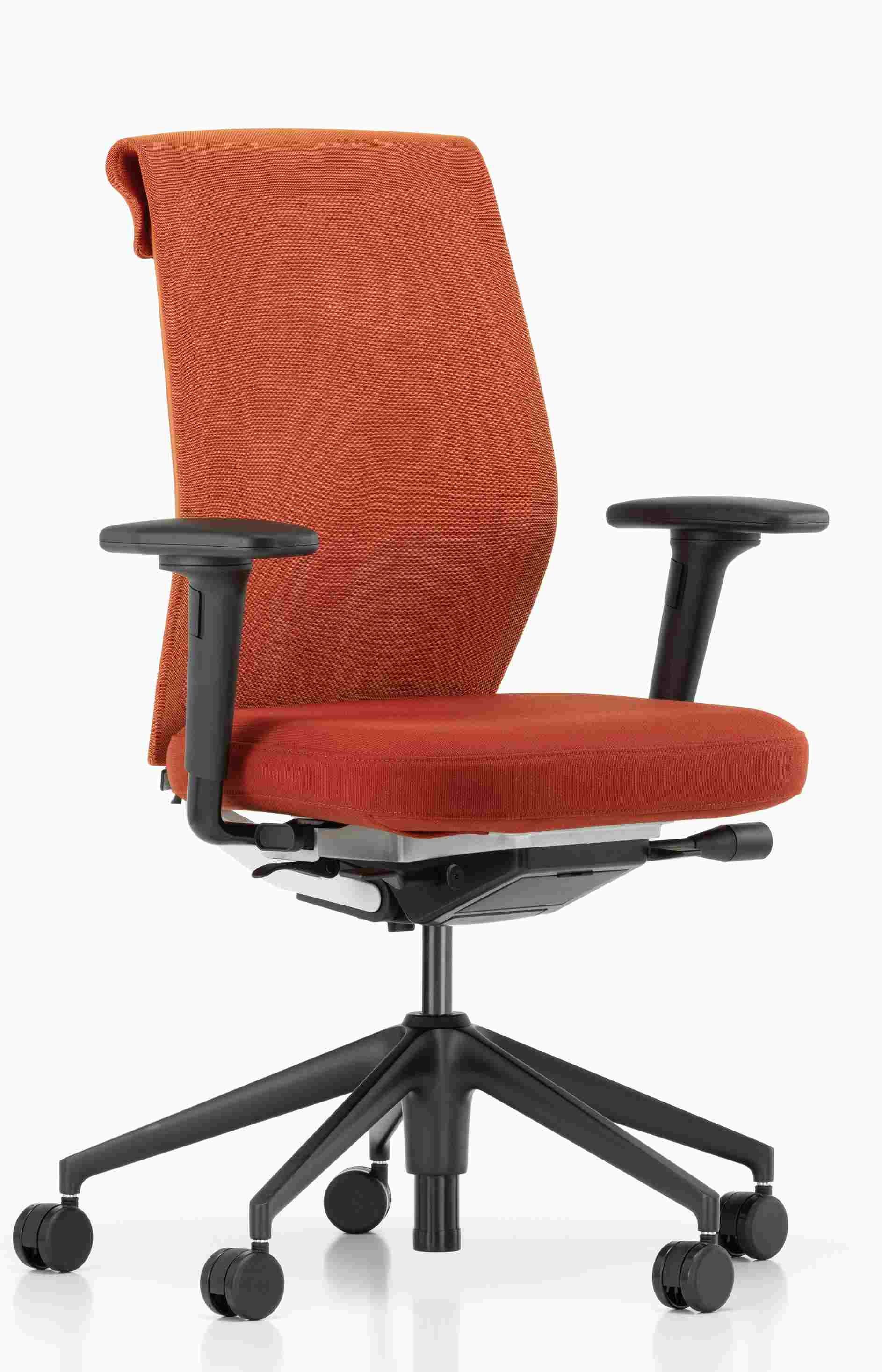 ID Cloud Bürodrehstuhl von Vitra in Orange, ergonomischer Schreibtischstuhl mit Armlehnen und Rollen.