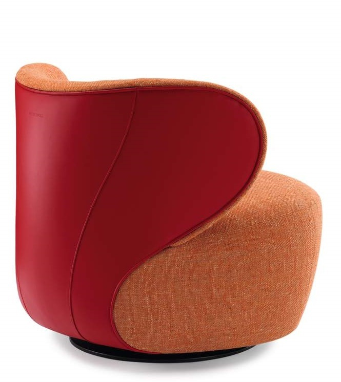 Bao Sessel von Walter Knoll, Stoffbezug in Orange und Leder in Rot.