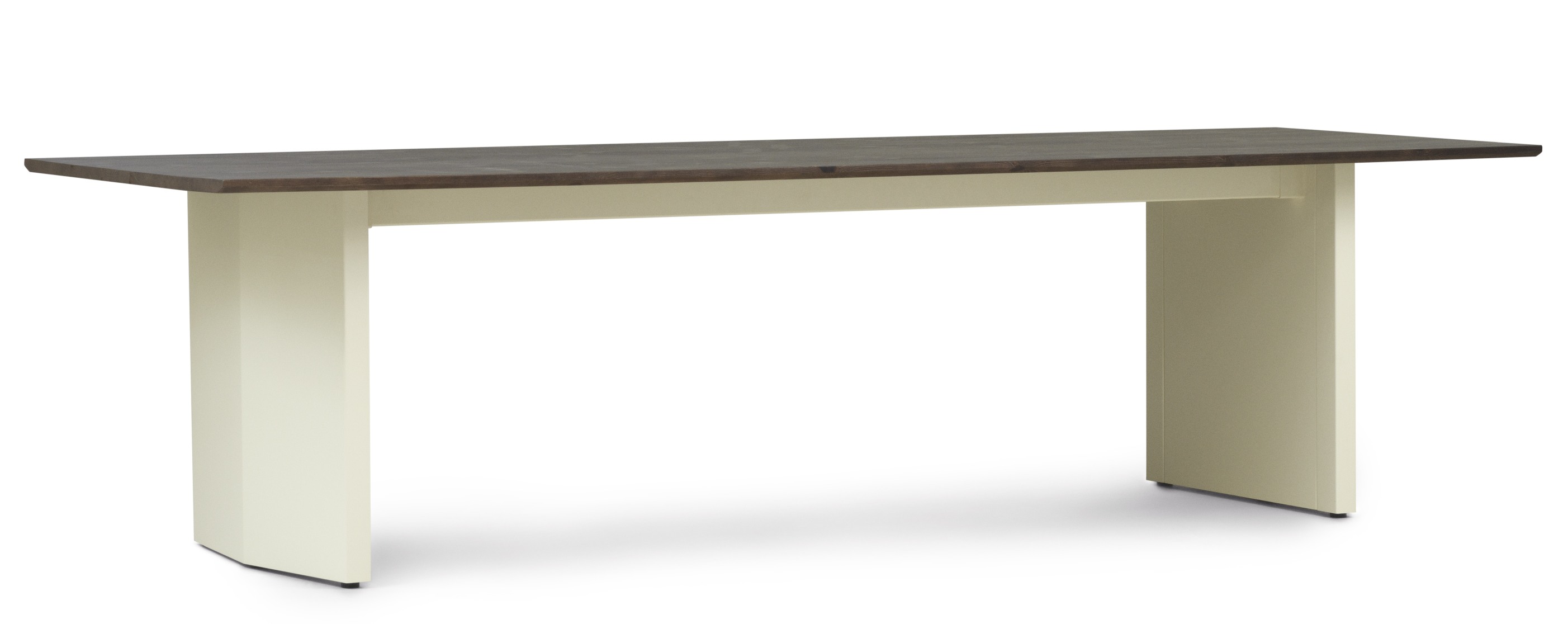 Normann Copenhagen Panel Tisch, Esstisch 300x90 cm mit dunkler Tischplatte und beigen Tischbeinen.