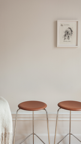 High Dot driepootkruk / barkruk van Fritz Hansen