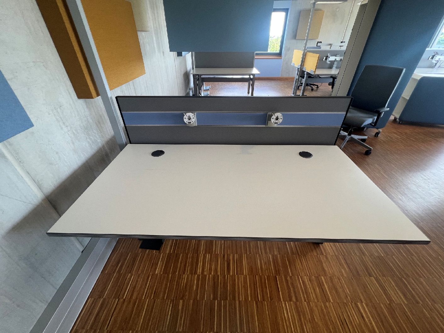 Palmberg dubbel werkstation, TENTOONSTELLING / GEBRUIKT MEUBILAIR