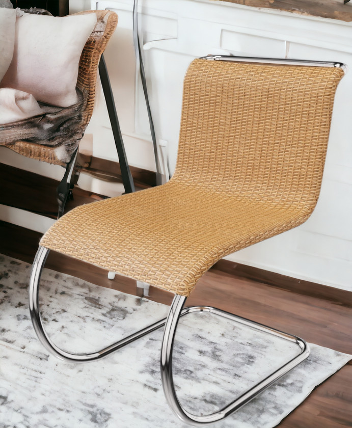 MR Stuhl ohne Armlehnen, Rattan, Knoll International Design, Freischwinger mit Chromgestell.