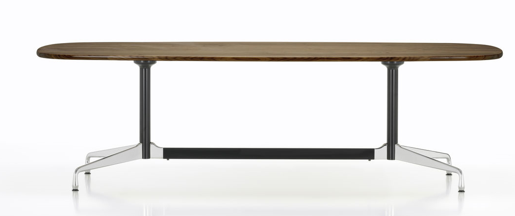 Eames Segmented Table Esstisch Bootsform 220 cm von Vitra mit Holzplatte und Metallgestell.