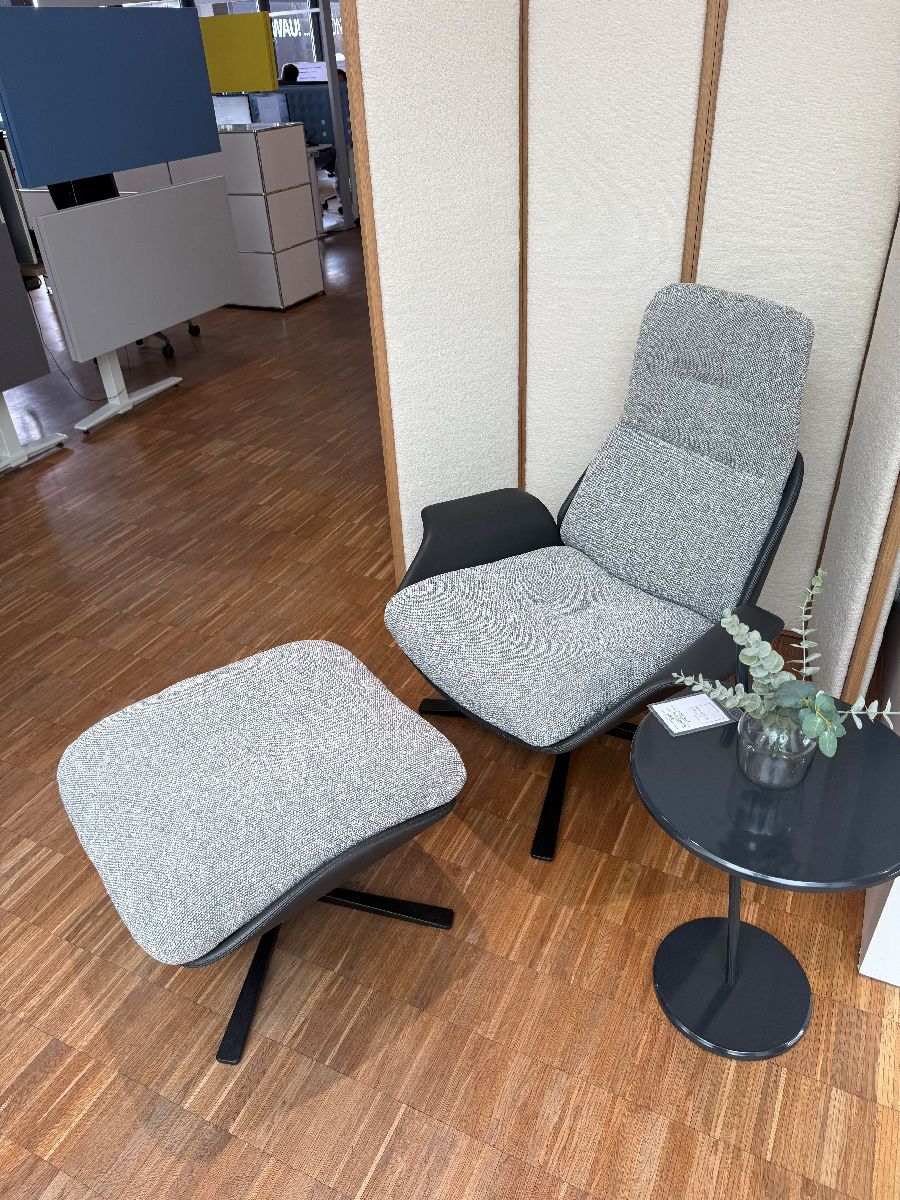 Rei fauteuil & voetenbank Prostoria TENTOONSTELLINGSSTUK