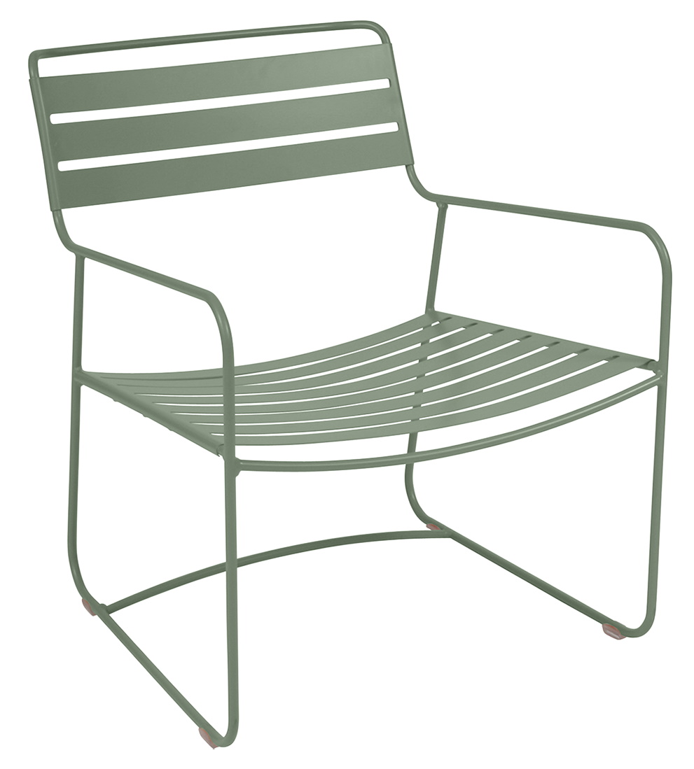 Surprising Fermob Sessel für den Außenbereich, moderner Gartensessel aus Metall in Salbeigrün, bequemer Loungesessel.