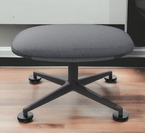 Grauer KN03 Ottoman von Knoll International mit schwarzem Fußkreuz und Stoffbezug.