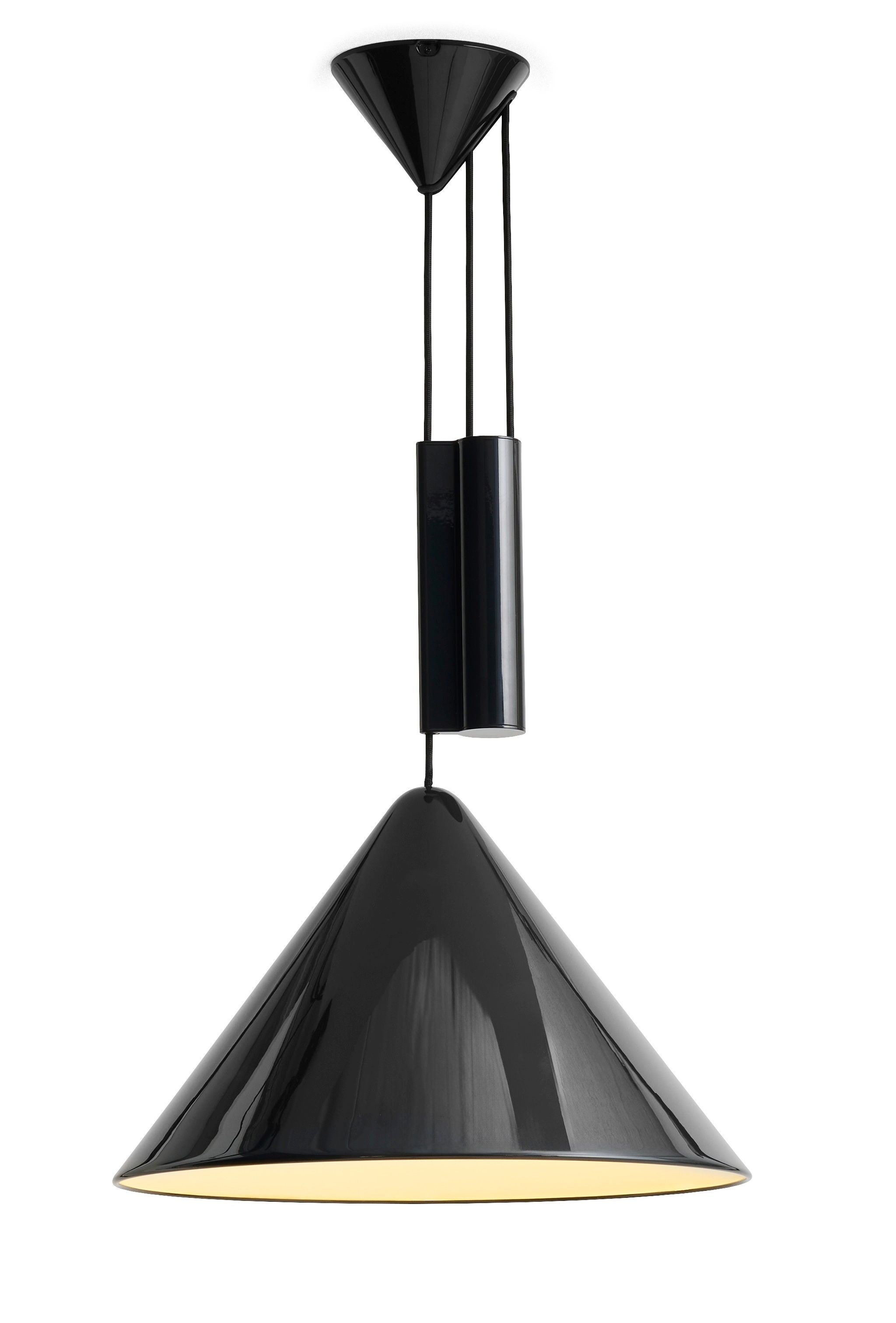 Schwarze Compass Pendelleuchte von Hay mit Kegelform und verstellbarer Aufhängung für moderne Innenräume.