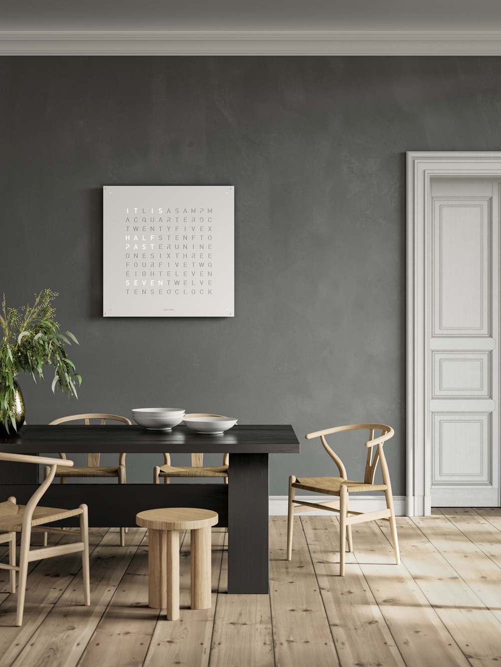 Earth 90 Steel Series Wandklok / Tijdsobject Duits QLOCKTWO