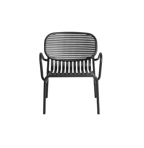 Schwarzer Week-End Garten Sessel von Petite Friture, moderner Outdoor Sessel mit Armlehnen und Lattenmuster.