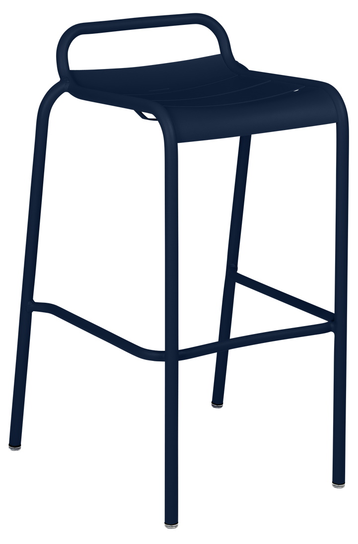 Luxembourg Barstool Barhocker von Fermob für den Außenbereich, dunkelblaues Metallgestell, minimalistisches Design.