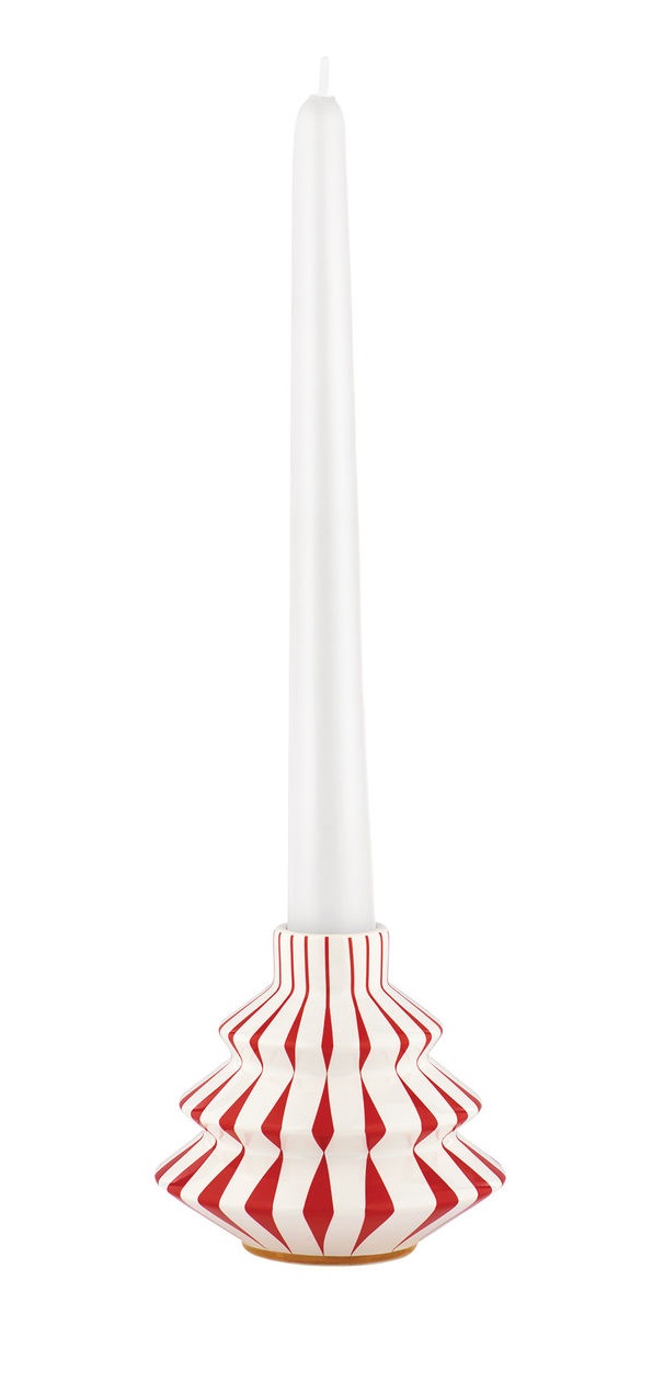 Delight Kerzenständer aus Porzellan von Alessi mit rotem Muster und weißer Kerze für festliche Beleuchtung.
