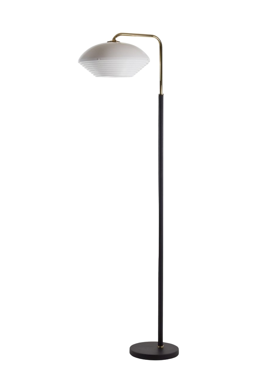 A811 Stehleuchte von Artek: Elegante Stehlampe mit weißem Schirm und schwarzem Fuß.