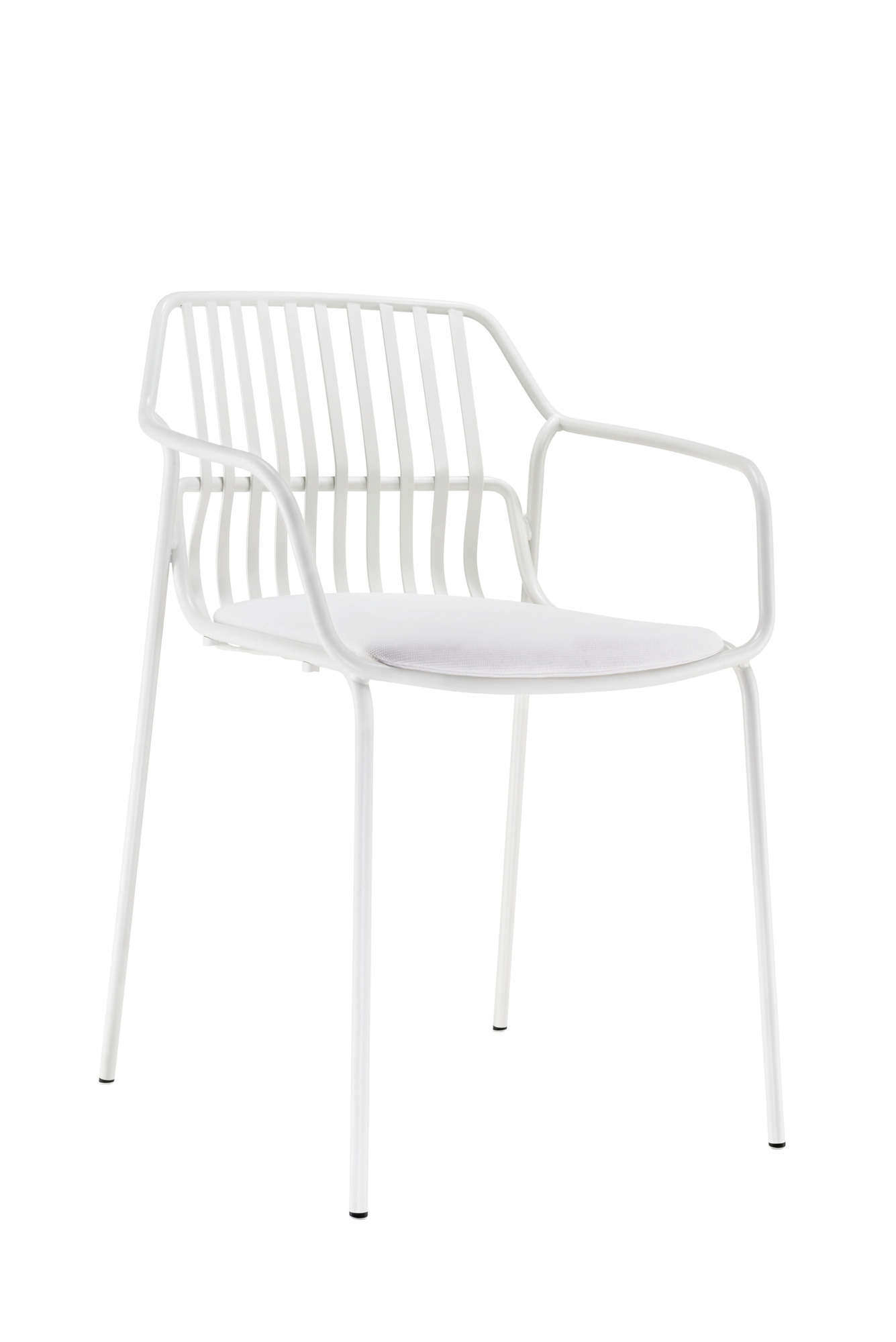 Weißer Crona Steel Stapelstuhl von Brunner mit Armlehne und Sitzkissen für den Outdoor-Bereich.
