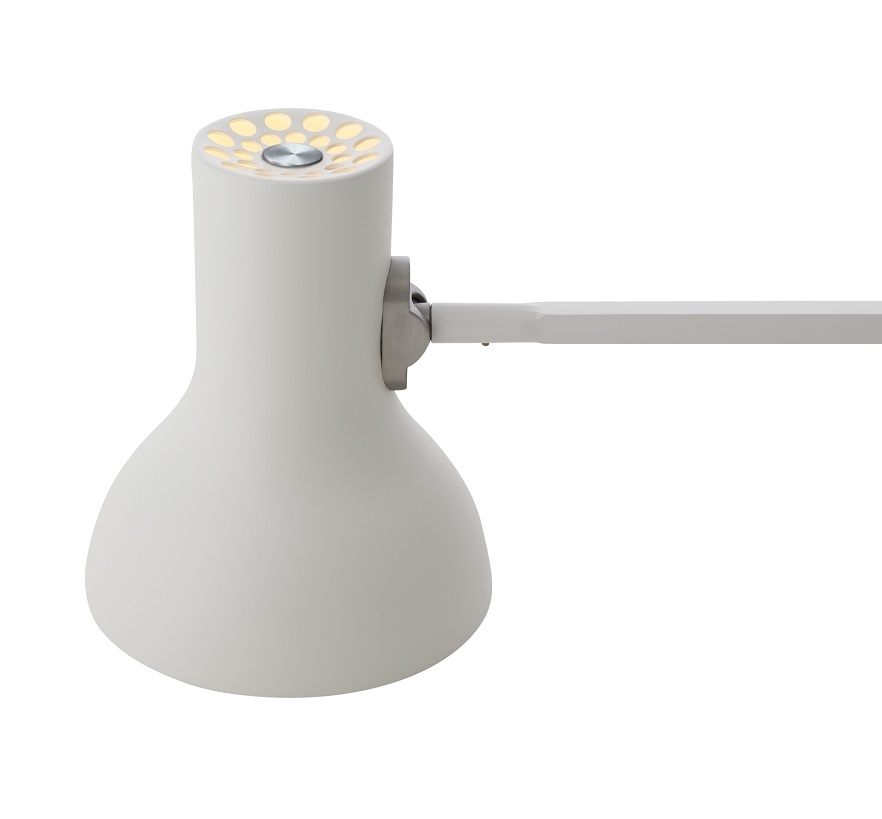 Nahaufnahme der Anglepoise Type 75 Mini Tischleuchte in Alpinweiß, moderne Schreibtischlampe.