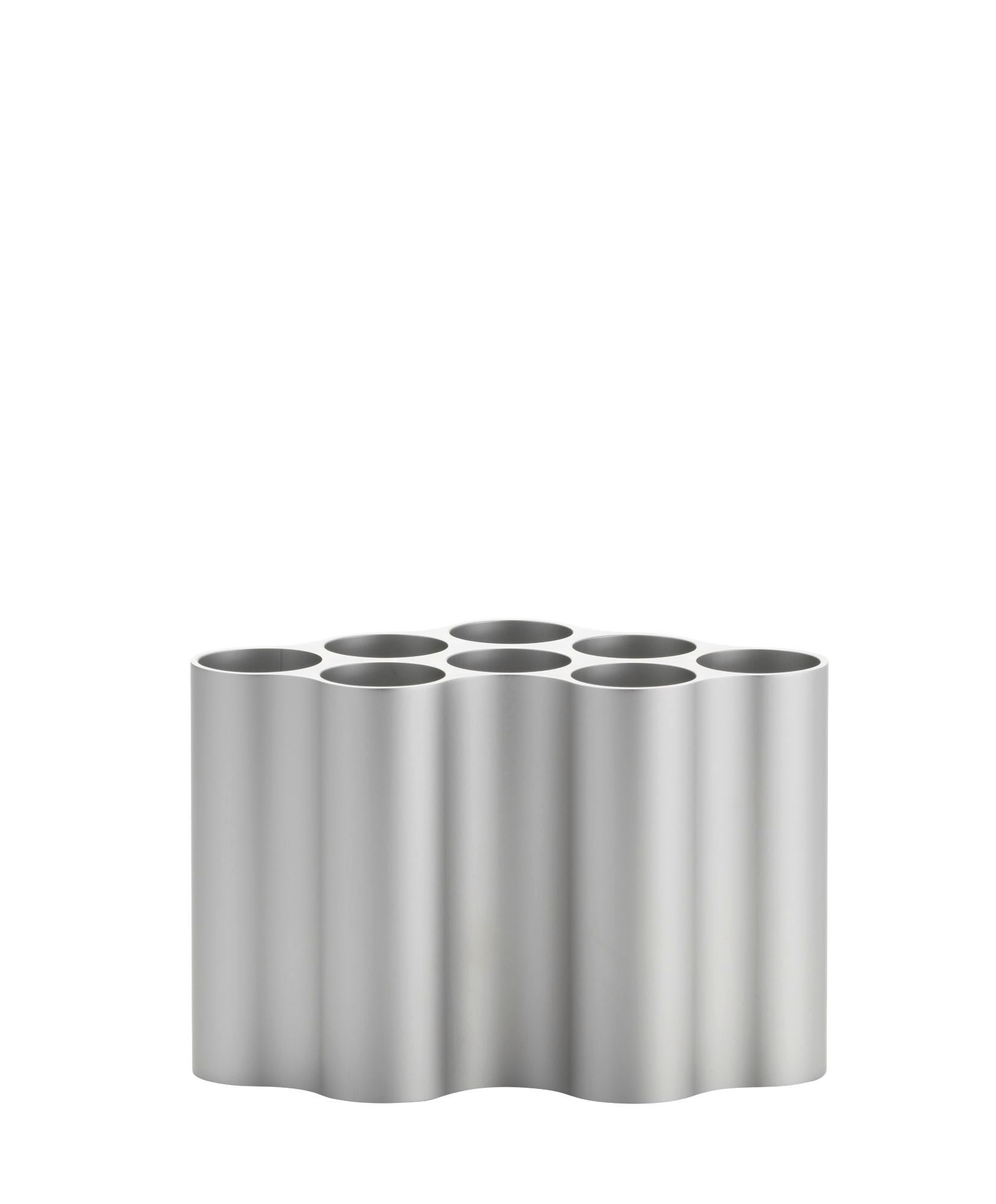 Nuage Vase in Hellsilber von Vitra: Moderne Designvase mit wellenförmiger Silhouette. Dekorative Blumenvase.