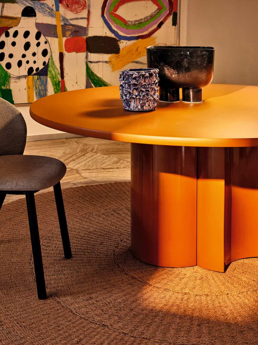 2325 Bol eettafel Ø 160 cm Zanotta karamel mat