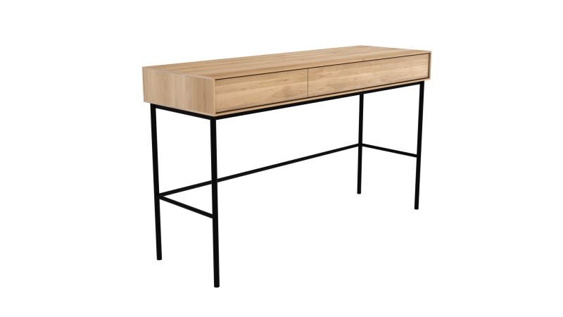 Whitebird Schreibtisch von Ethnicraft aus hellem Holz mit zwei Schubladen und schwarzem Metallgestell.