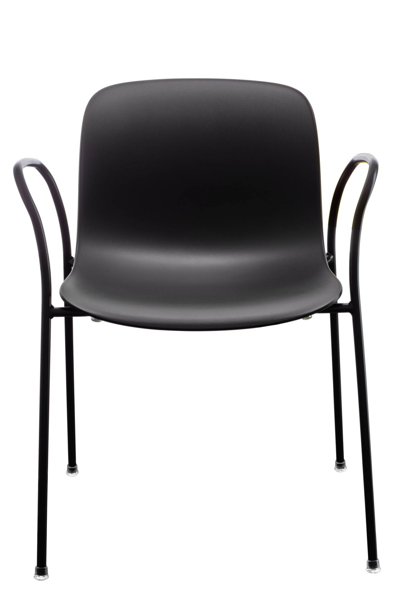 Schwarzer Troy Chair Stuhl von Magis mit vier Beinen und Armlehnen, modernes Design für Esszimmer und Büro.