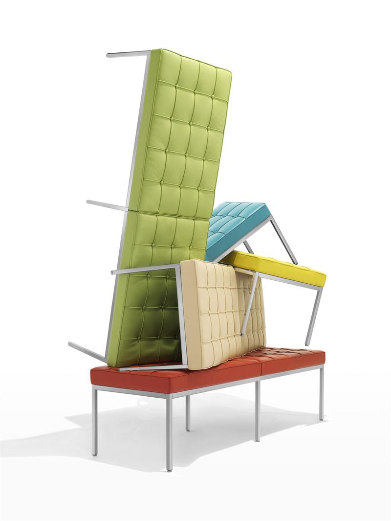 Florence Bank von Knoll International, gepolsterte modulare Sitzbank in Rot, Grün, Gelb und Beige.