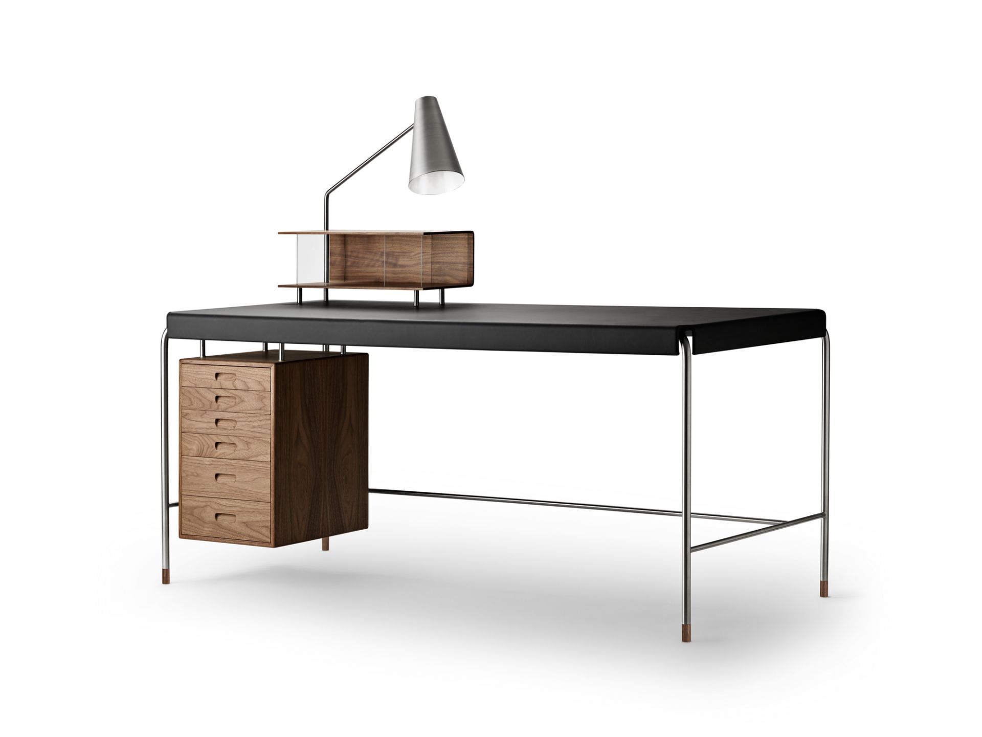 AJ52 Society Table von Carl Hansen & Søn: Arbeitstisch aus geöltem Walnußholz mit Schubladen.