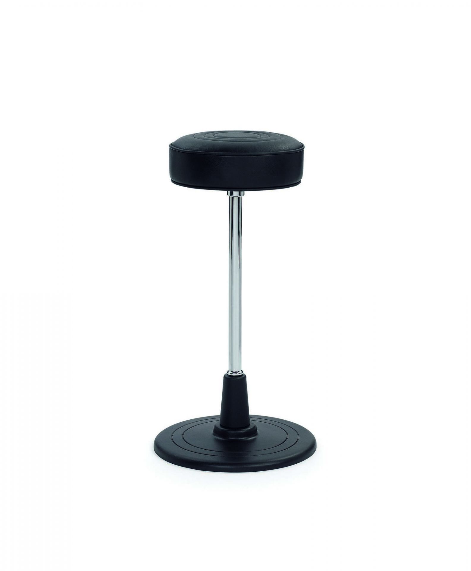Bar Stool No. 1 Barhocker von ClassiCon mit schwarzem Lederbezug und Chromgestell.