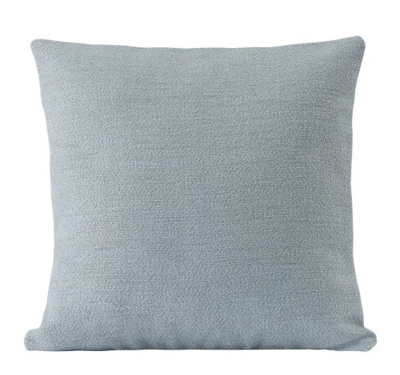 Muuto Mingle Cushion Kissen in Hellblau, quadratisches Dekokissen für Sofa oder Sessel, Textilkissen.