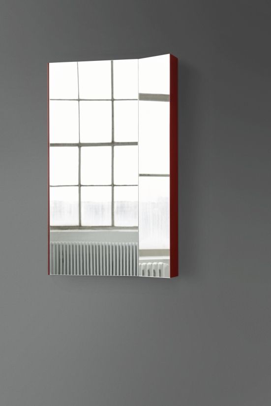 Mimesis Mirror Spiegel Please wait to be seated