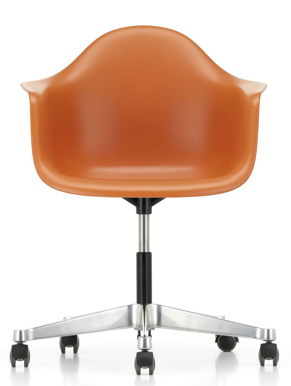 Vitra Eames Plastic Arm Chair PACC in Orange mit Rollenfuß, Bürostuhl für Arbeitszimmer.