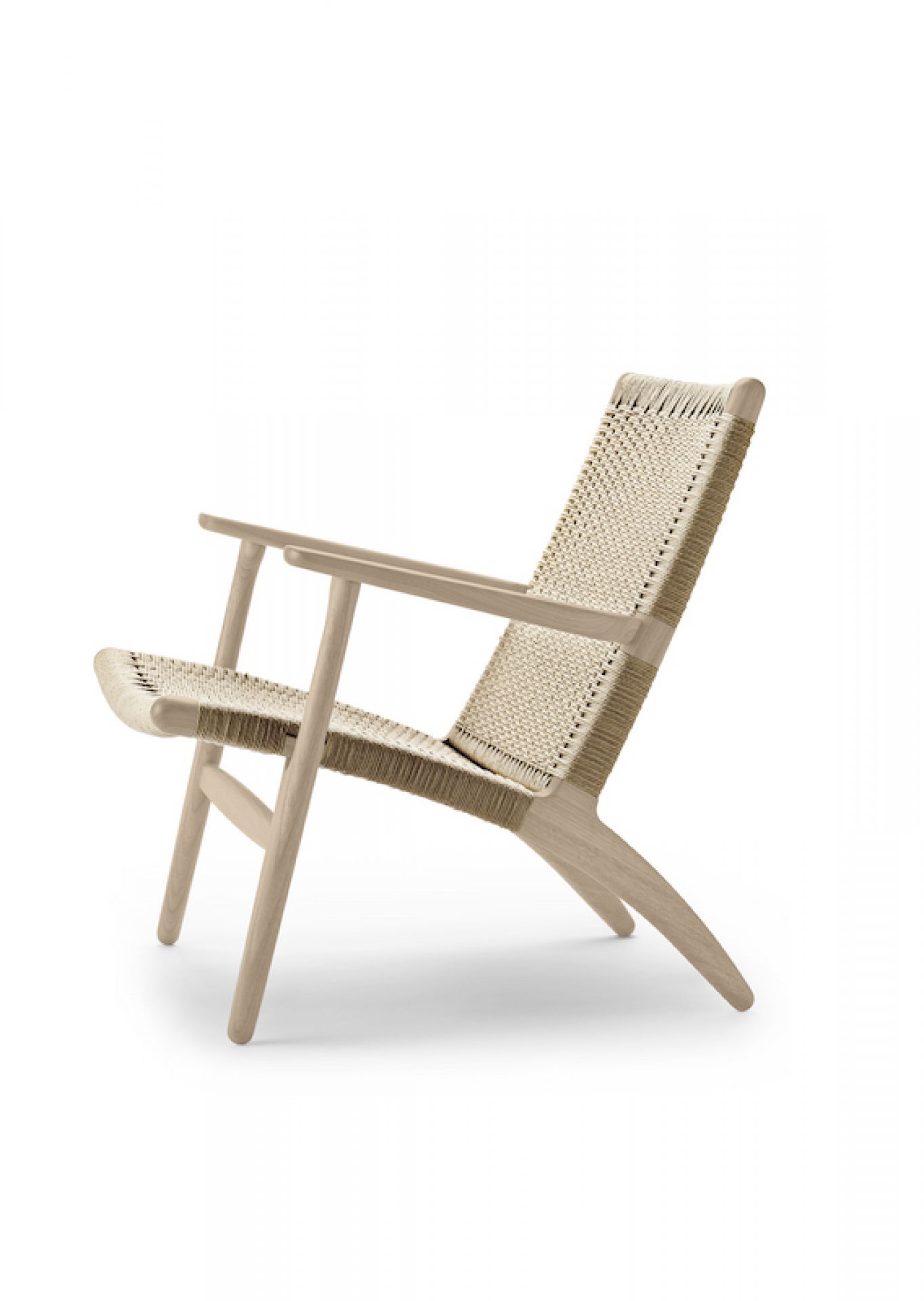 CH25 Sessel von Carl Hansen & Søn: Holzrahmen mit geflochtener Sitzfläche und Rückenlehne. Lounge Sessel Designklassiker.