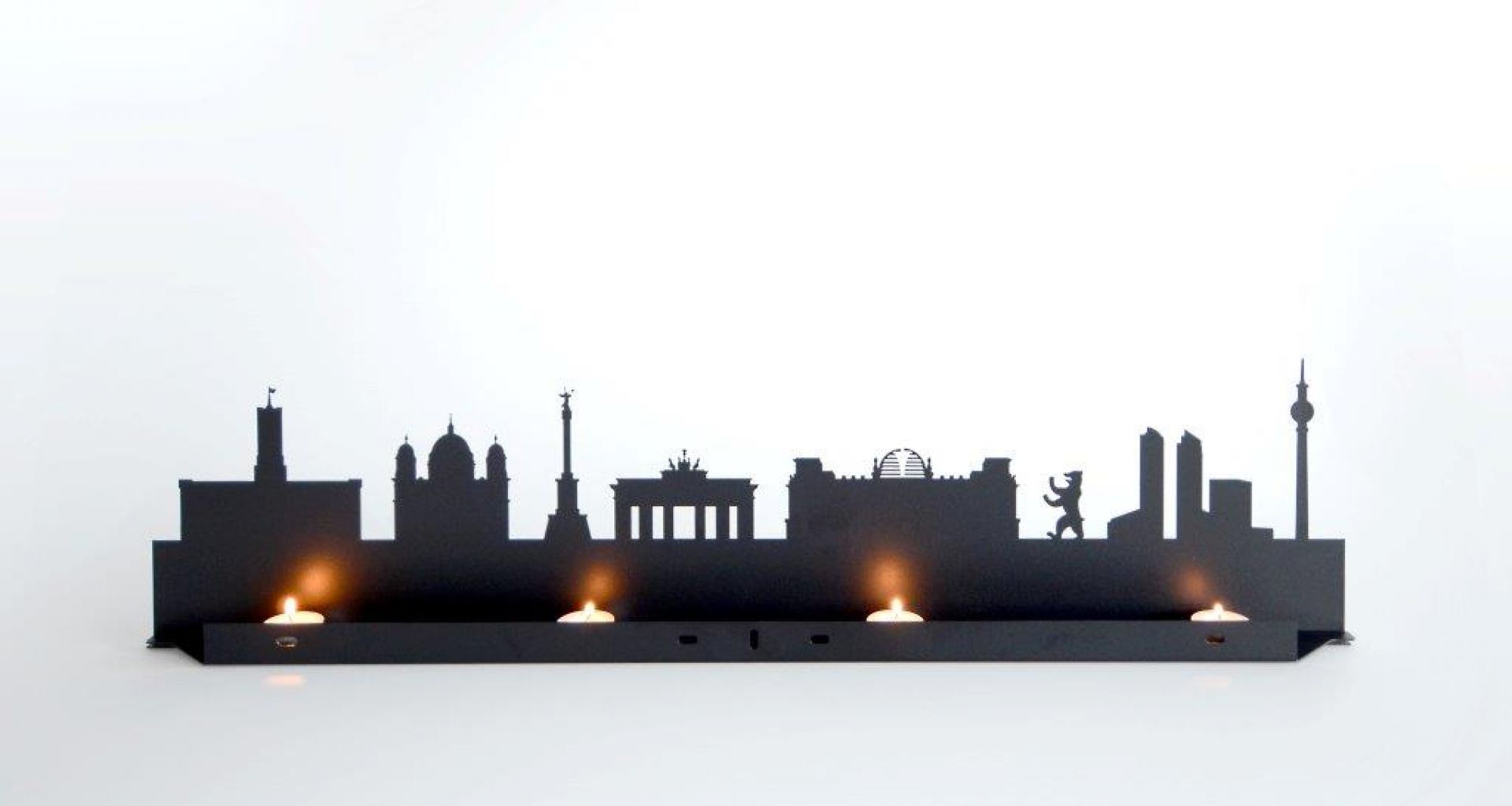 Licht City Kerzenständer: Schwarze Berlin Skyline mit Teelichtern als stimmungsvolle Dekoration.