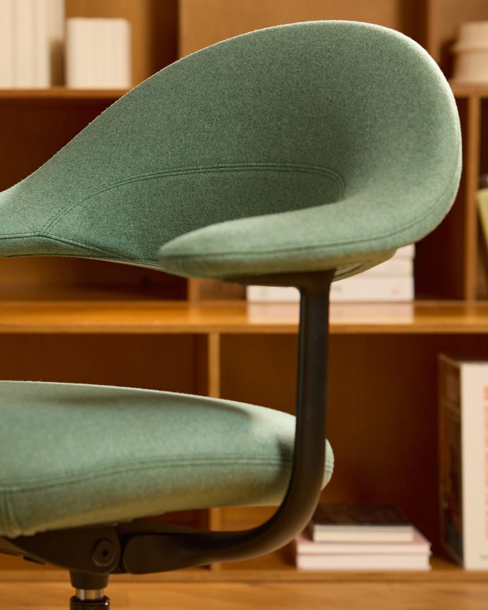 Mynt Soft Office Swivel chair Draaistoel Vitra
