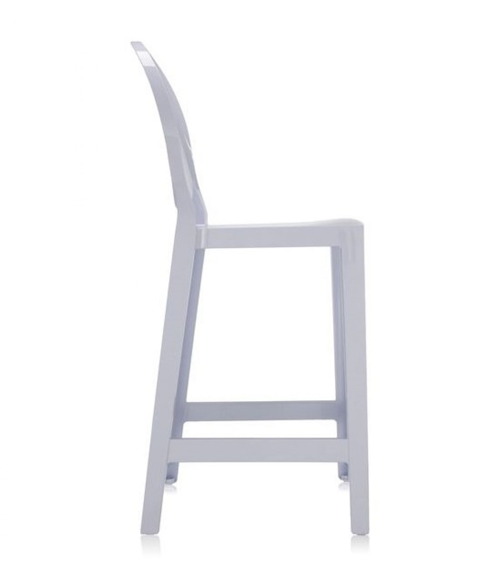 One More Barhocker von Kartell, hellgrau, aus Kunststoff, modernes Design, Seitenansicht.