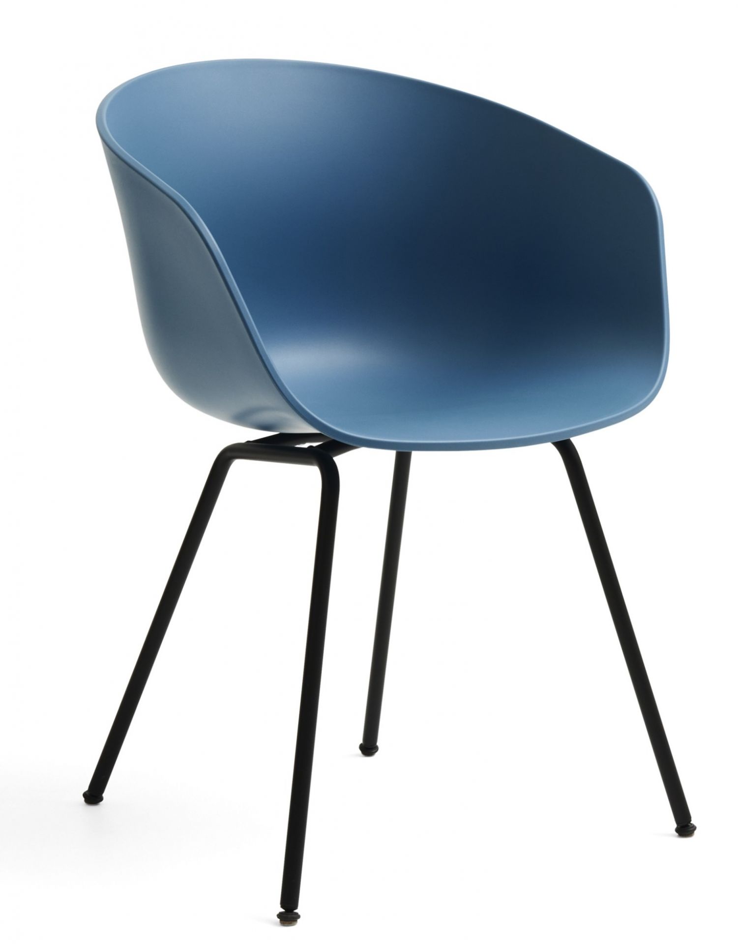 Blauer About A Chair AAC26 Stuhl von Hay mit schwarzem Stahlgestell. Designstuhl für Esszimmer.