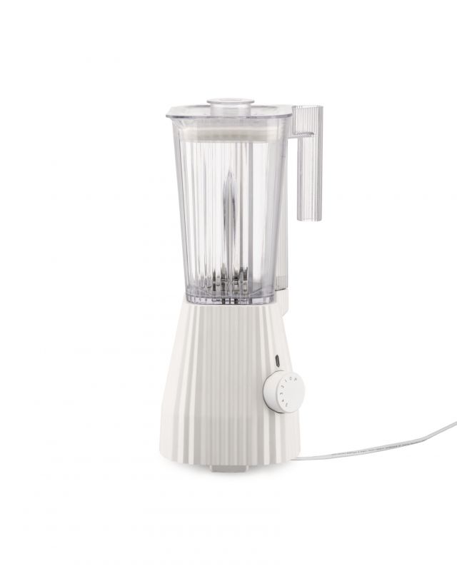Weißer Alessi Plissé Mixer MDL09 G mit geriffeltem Design und transparentem Mixbehälter. Küchengerät für Smoothies und mehr.
