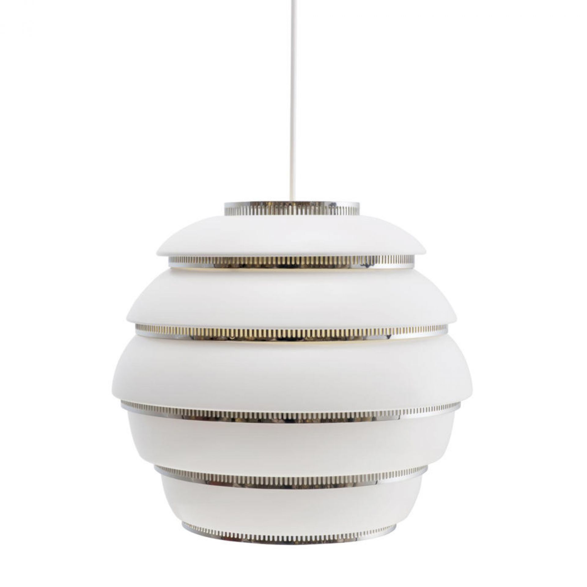 Moderne weiße Hängelampe mit silbernen Akzenten, mehrschichtige Design-Pendelleuchte für stilvolle Innenbeleuchtung.