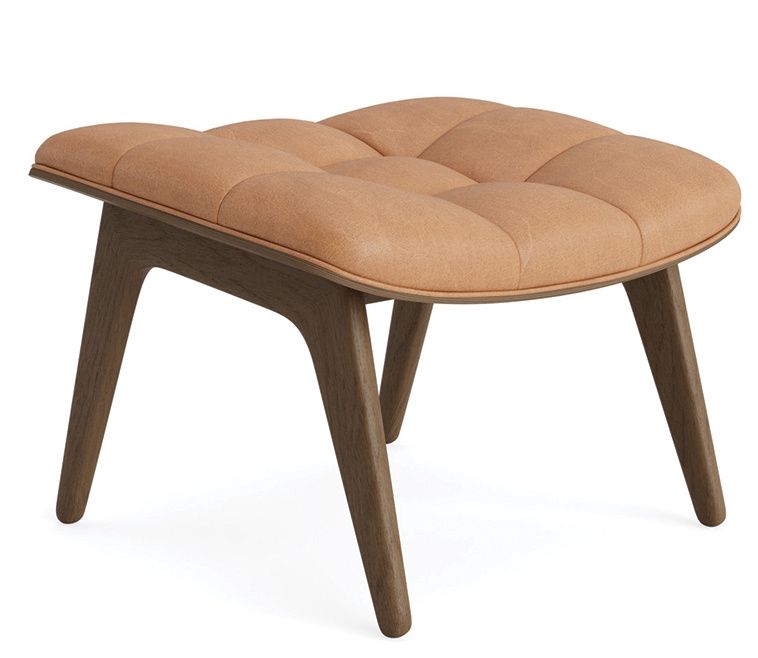 NORR11 Mammoth Ottoman: Gepolsterter Hocker in Lederoptik mit Holzbeinen für Wohnzimmer und Lounge.
