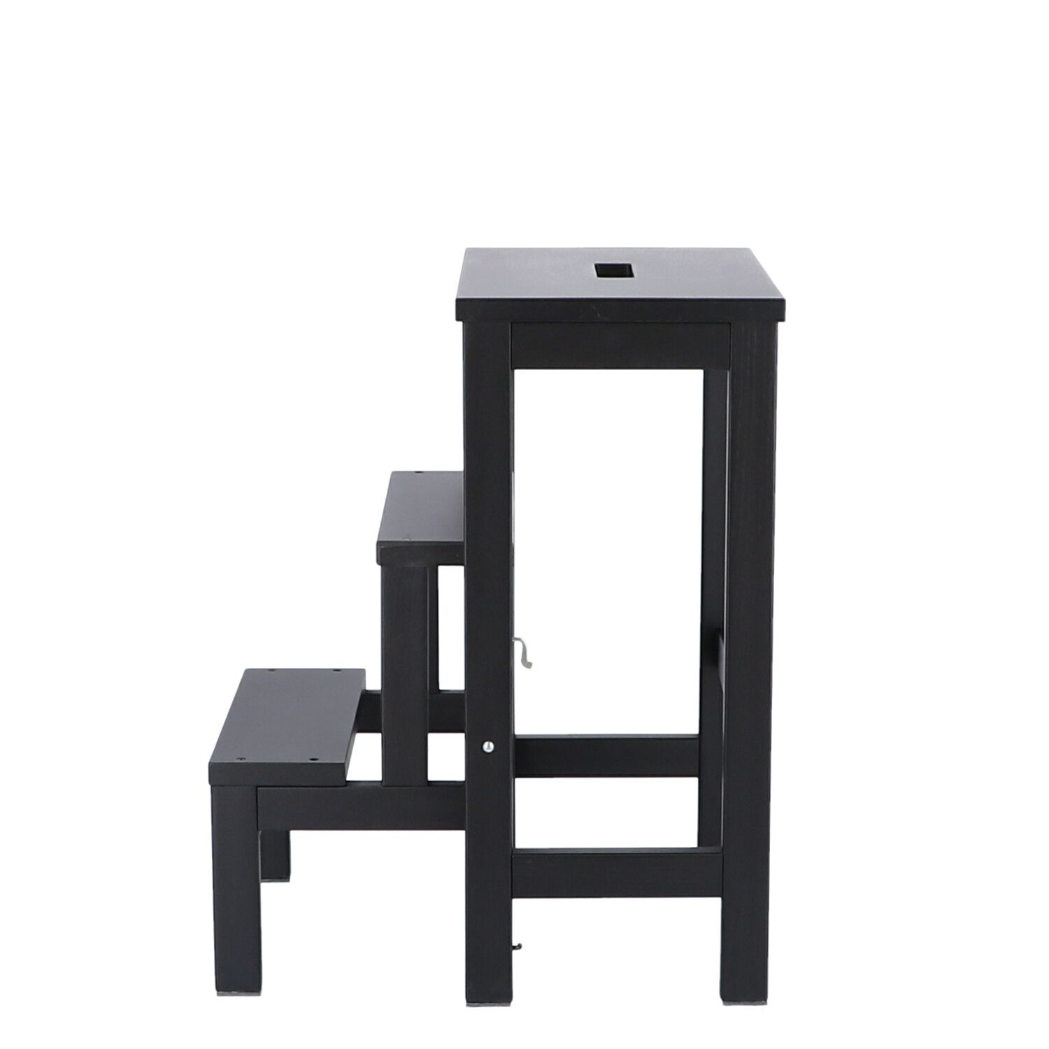 Schwarze Soho Hockerleiter von Jan Kurtz, multifunktional als Sitzhocker und Trittleiter.