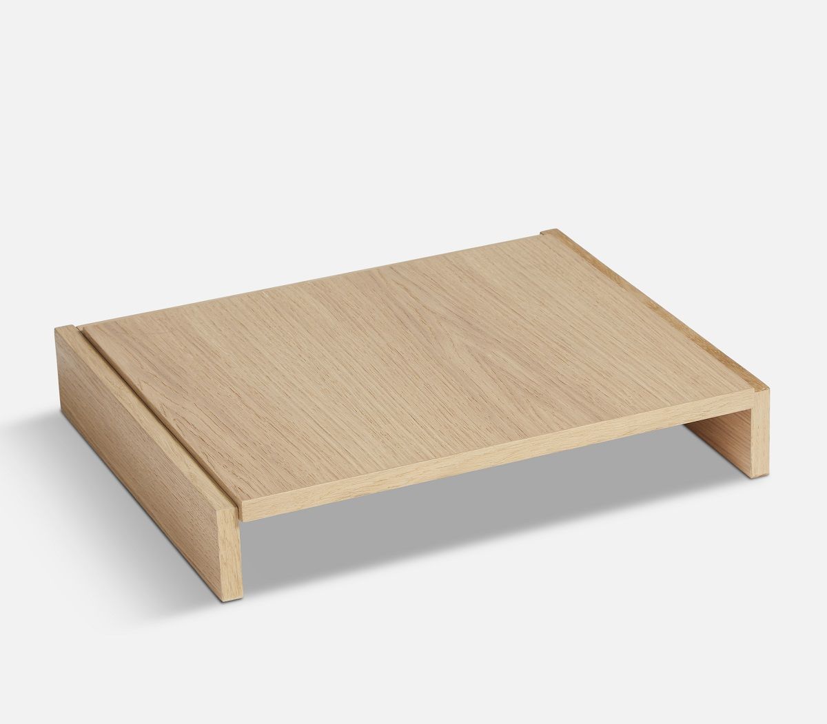 Bricks Floor Base Regal von Woud aus hellem Holz, modernes Design für Wohnräume.