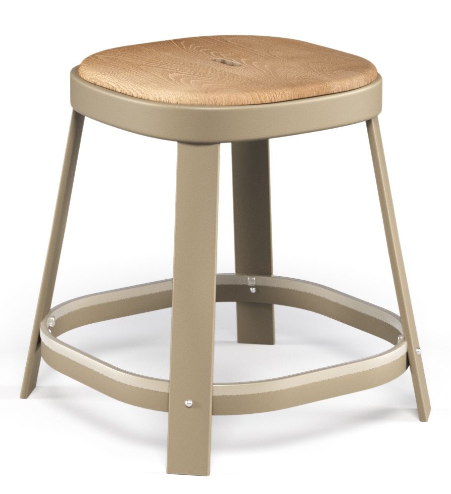 Thor Dining Stool: Niedriger Barhocker von Emu für den Außenbereich, beige mit Holzoptik Sitzfläche.