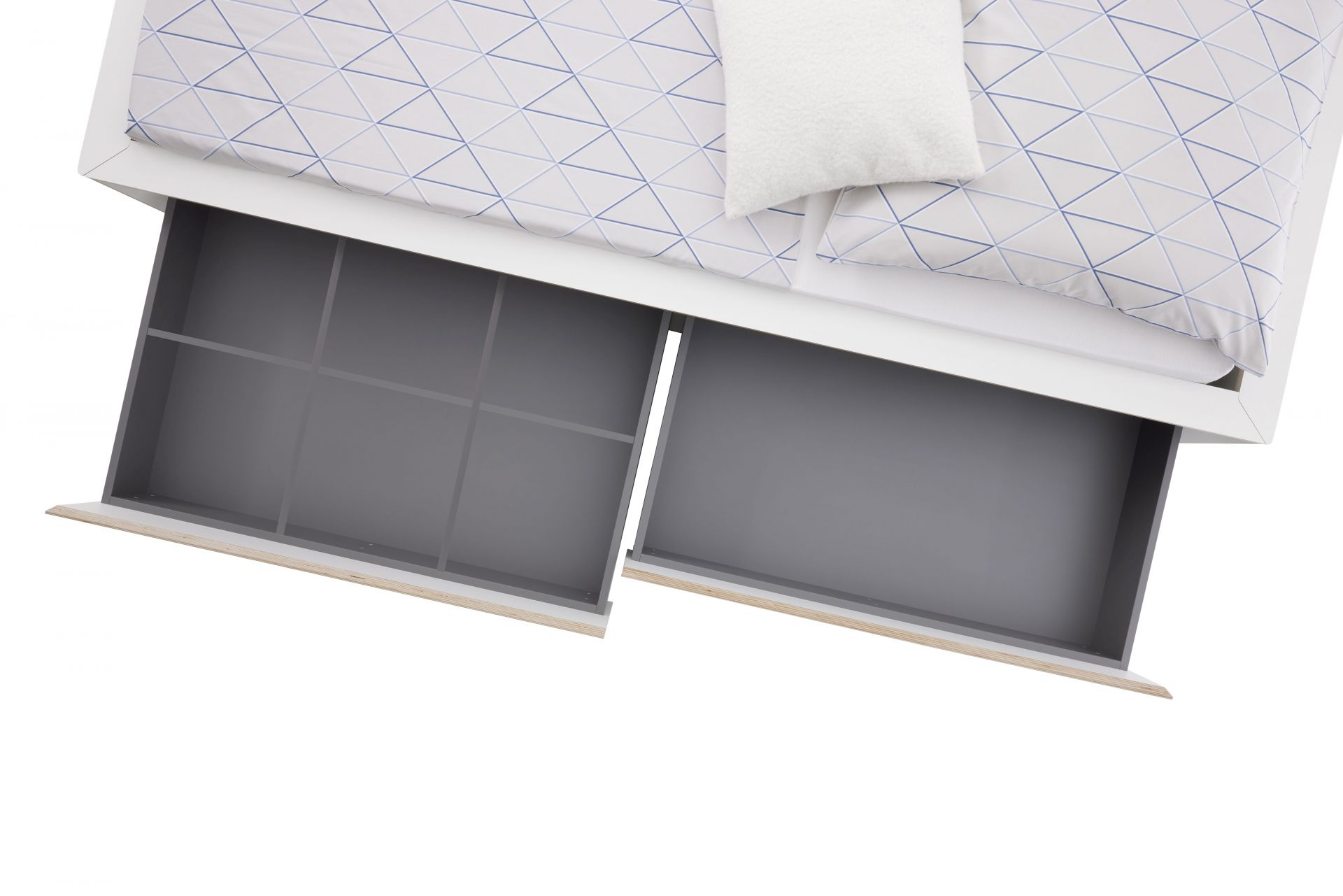 Spaze Bett von Müller Möbelwerkstätten mit zwei grauen Schubladen für zusätzlichen Stauraum unter dem Bett.