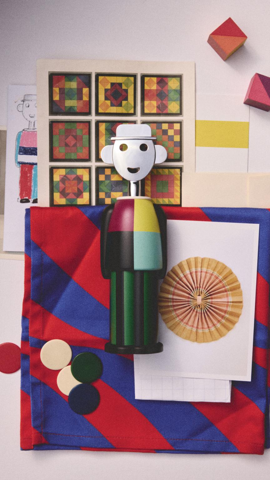 Alessi Alessandro M. Parade Korkenzieher mit buntem Design und freundlichem Gesicht, ein Sammlerstück.