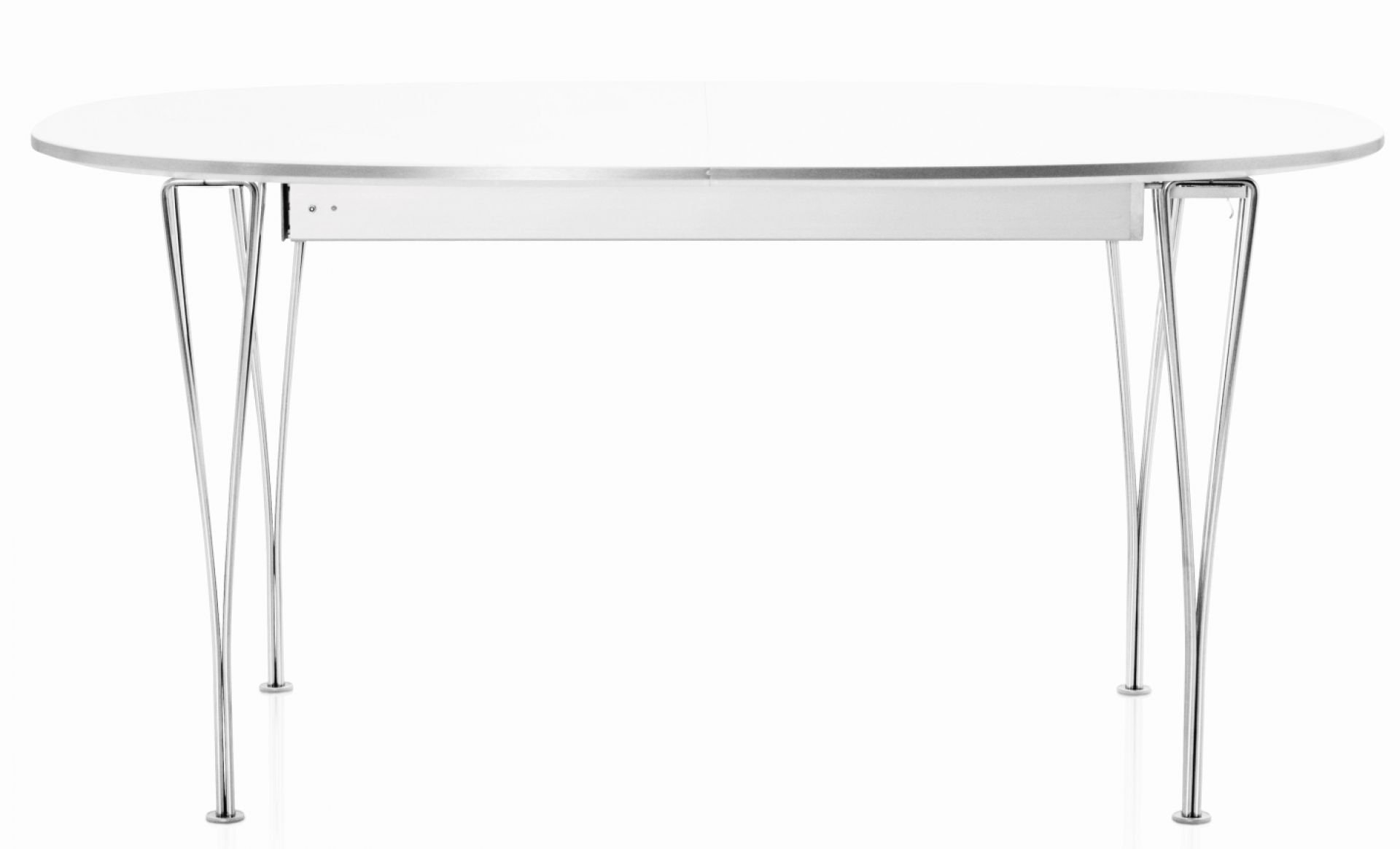 Fritz Hansen Super Elliptisch Ausziehtisch mit weißer Tischplatte und verchromten Beinen, Frontansicht.