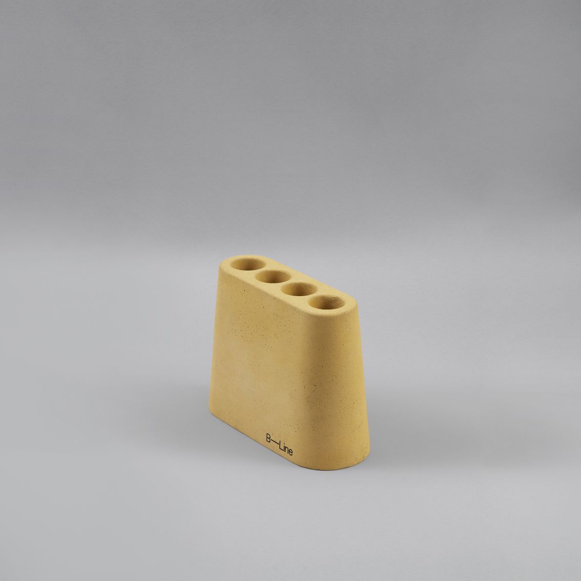 Aki Jr-pennenhouder van cement B-Line