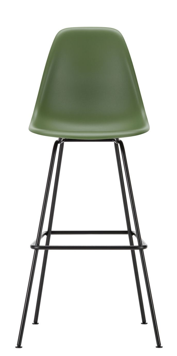 Vitra Eames Plastic Bar Stool in Olivgrün mit schwarzem Metallgestell, Frontansicht.