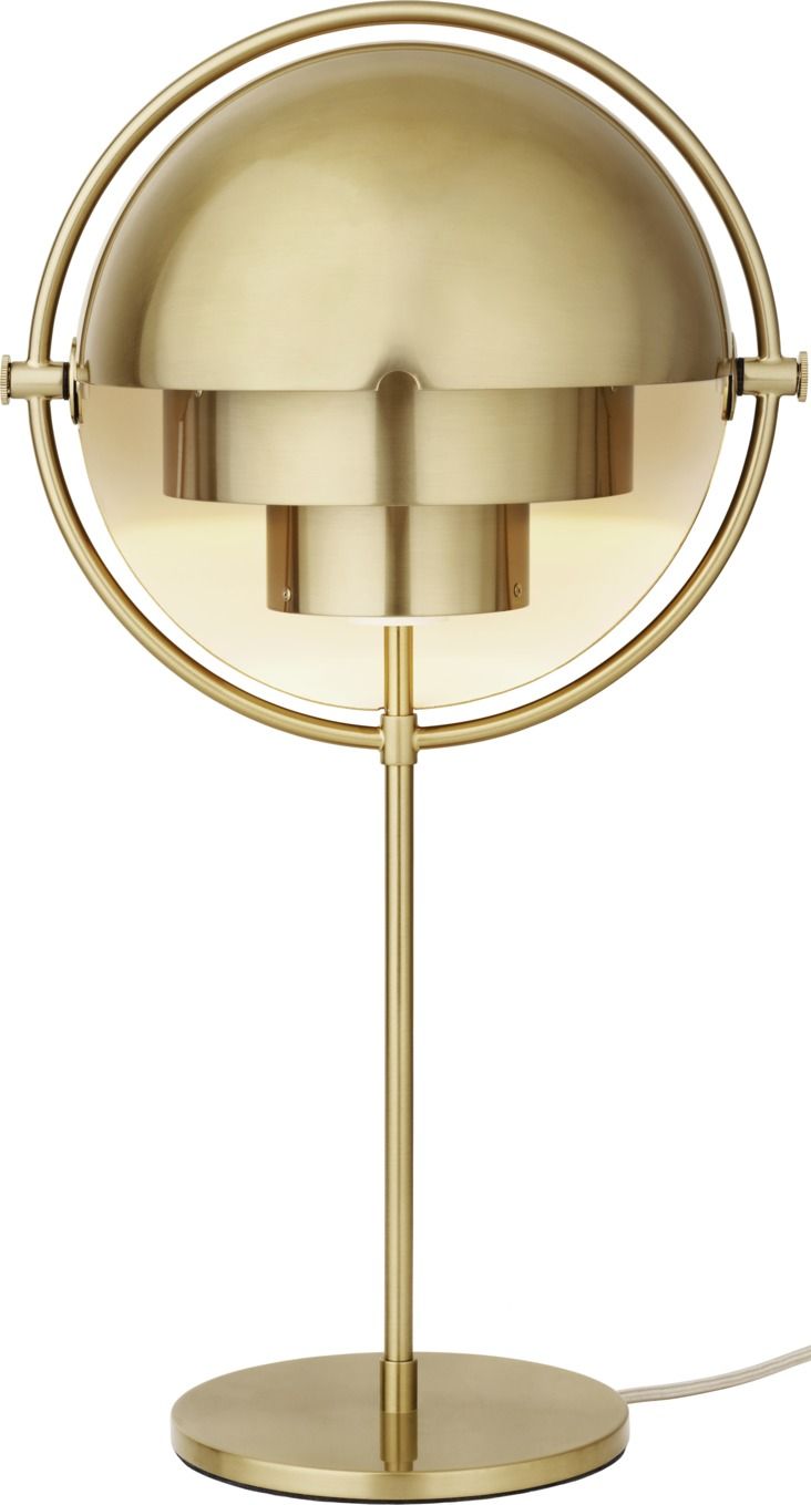 Gubi Multi-Lite Tischleuchte aus Messing: Moderne Designleuchte mit verstellbarem Lampenschirm.