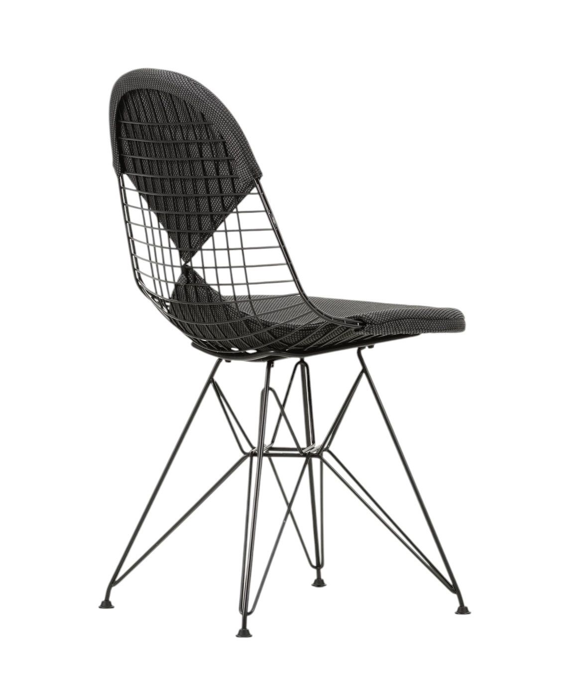 Vitra DKR-2 Wire Chair Stuhl mit schwarzem Sitzpolster und filigranem Drahtgestell, seitliche Ansicht.