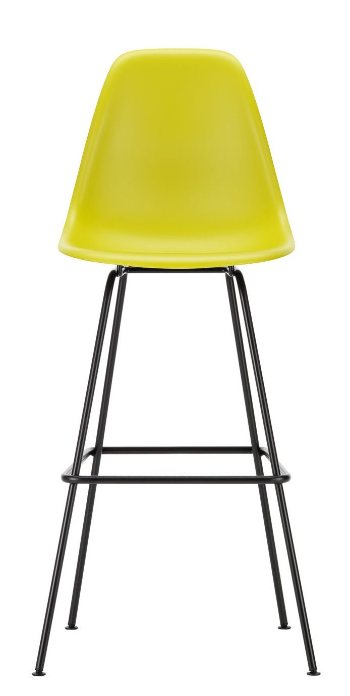Gelber Eames Plastic Bar Stool Barhocker High von Vitra mit schwarzem Metallgestell, Frontansicht.