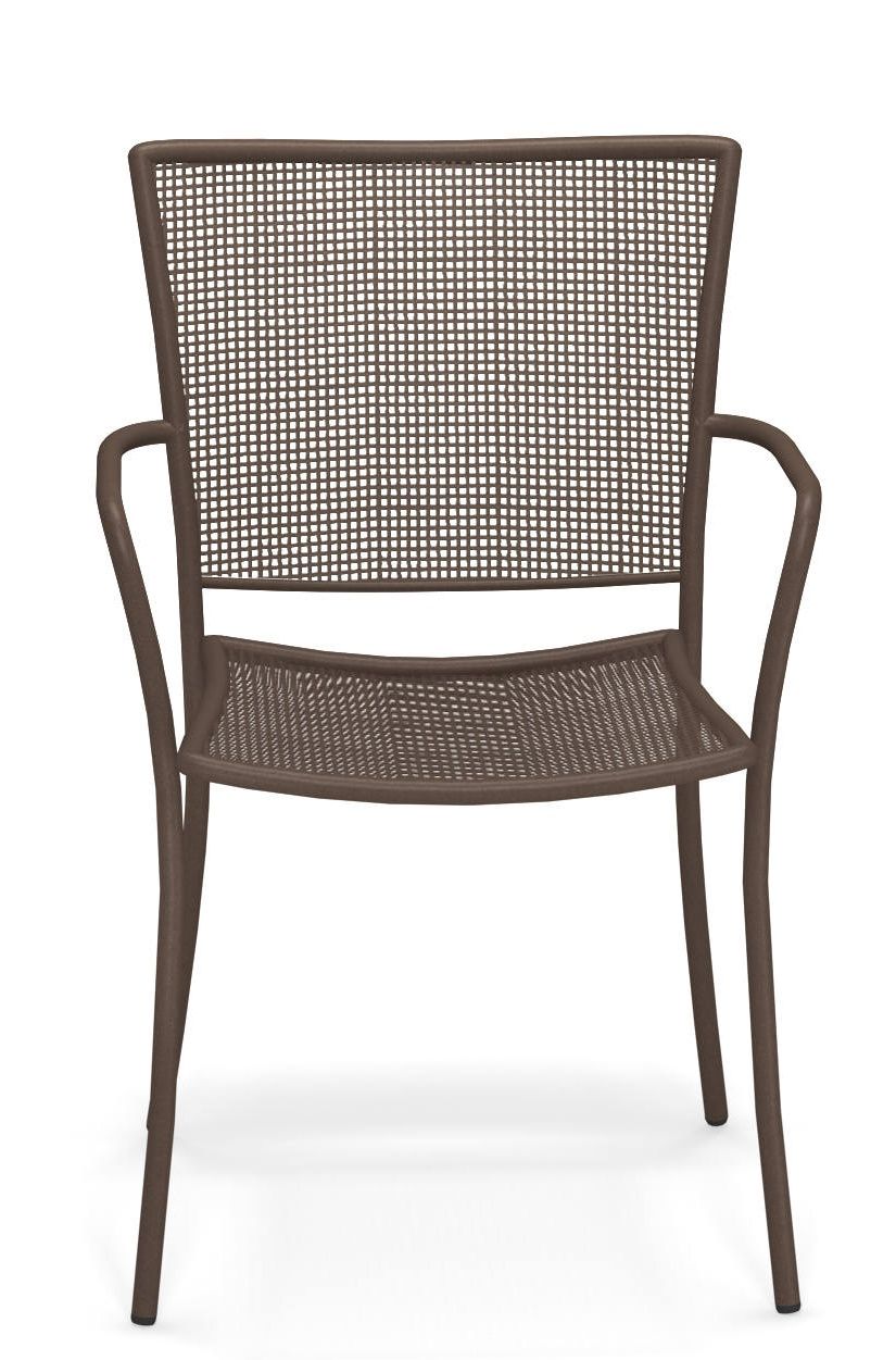 Athena Armchair: Kaffee-farbiger Outdoor Armlehnstuhl mit Gittermuster für Garten und Terrasse.